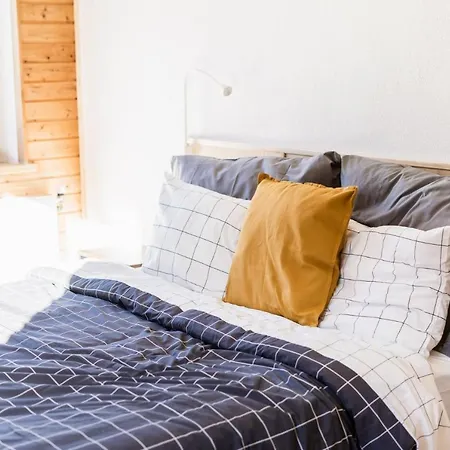 Eno Apartment *