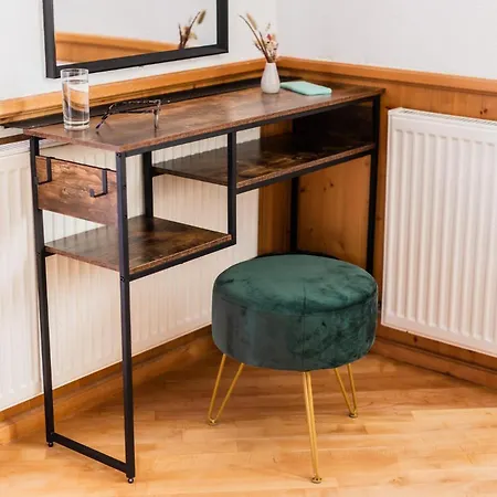 Eno Apartment Stumm
